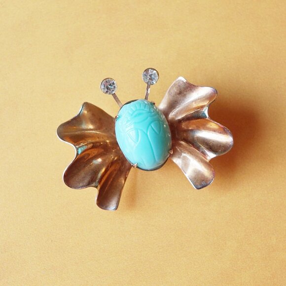 Vintage 1940s Insect Fur Clip – Carved Faux Turquoise Scarab Butterfly Pin - Picture 1 of 3